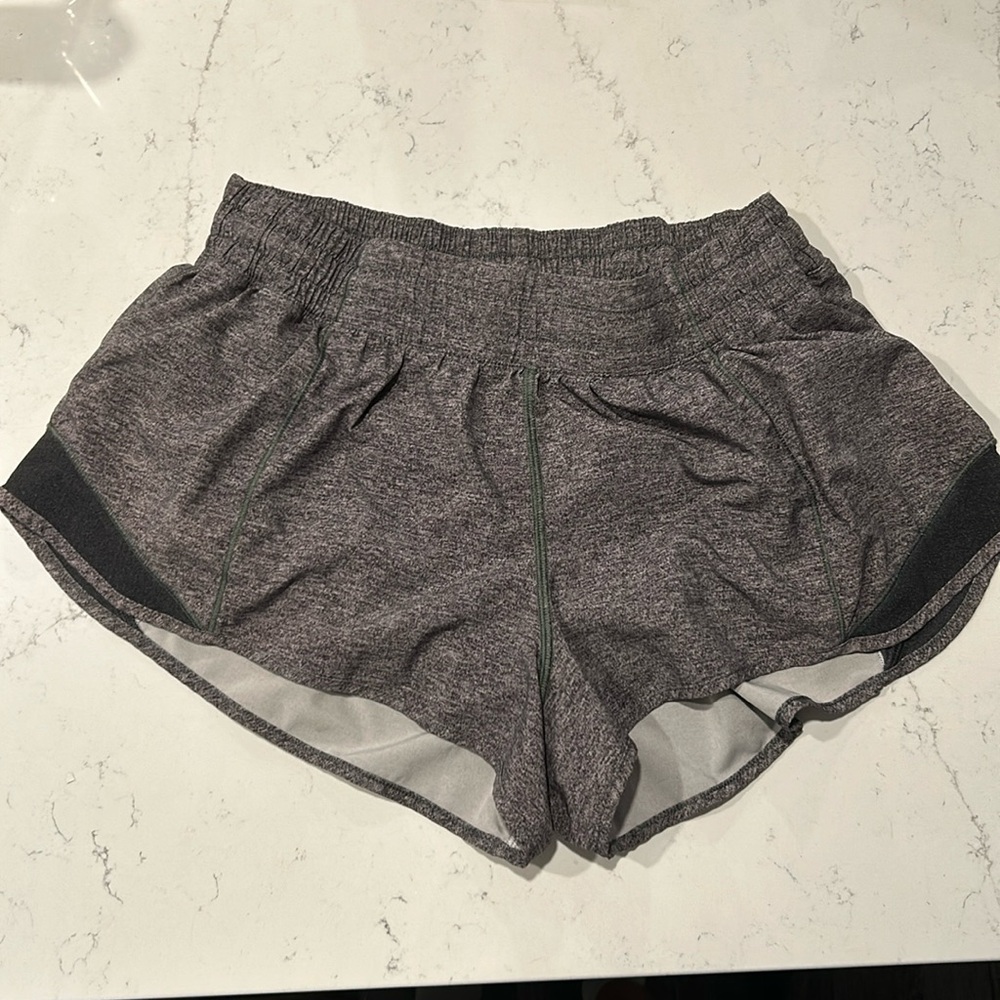Lululemon shorts 2.5 inch